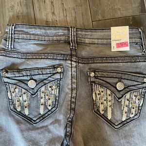 NWTS Rebel & soul jeans, size 2 straight leg